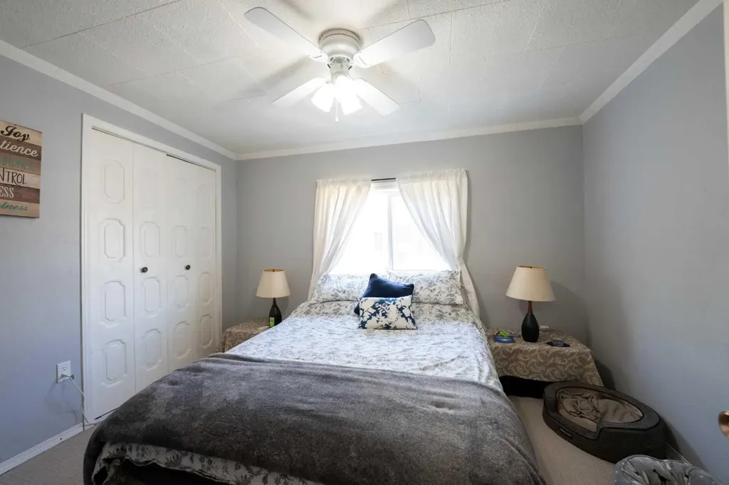 212 20 Street Fort Macleod AB T0L 0Z0