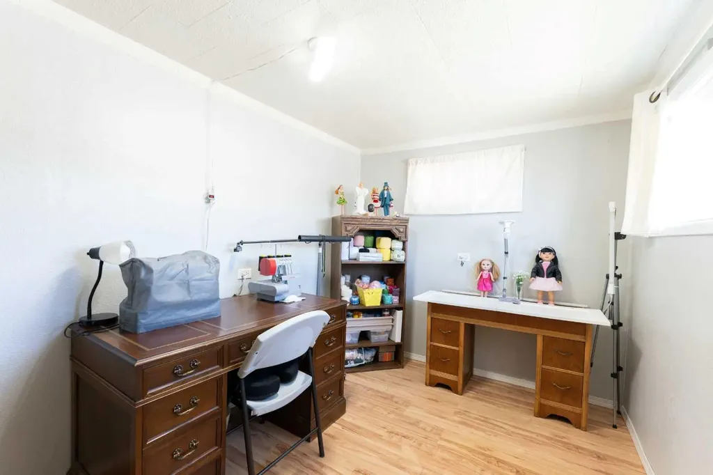 212 20 Street Fort Macleod AB T0L 0Z0