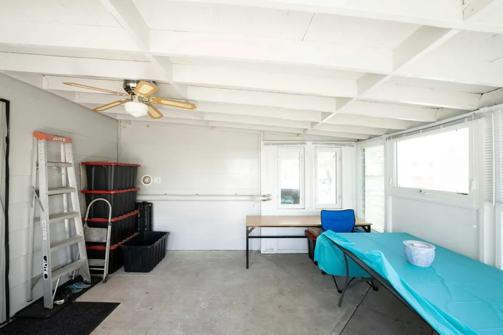 212 20 Street Fort Macleod AB T0L 0Z0