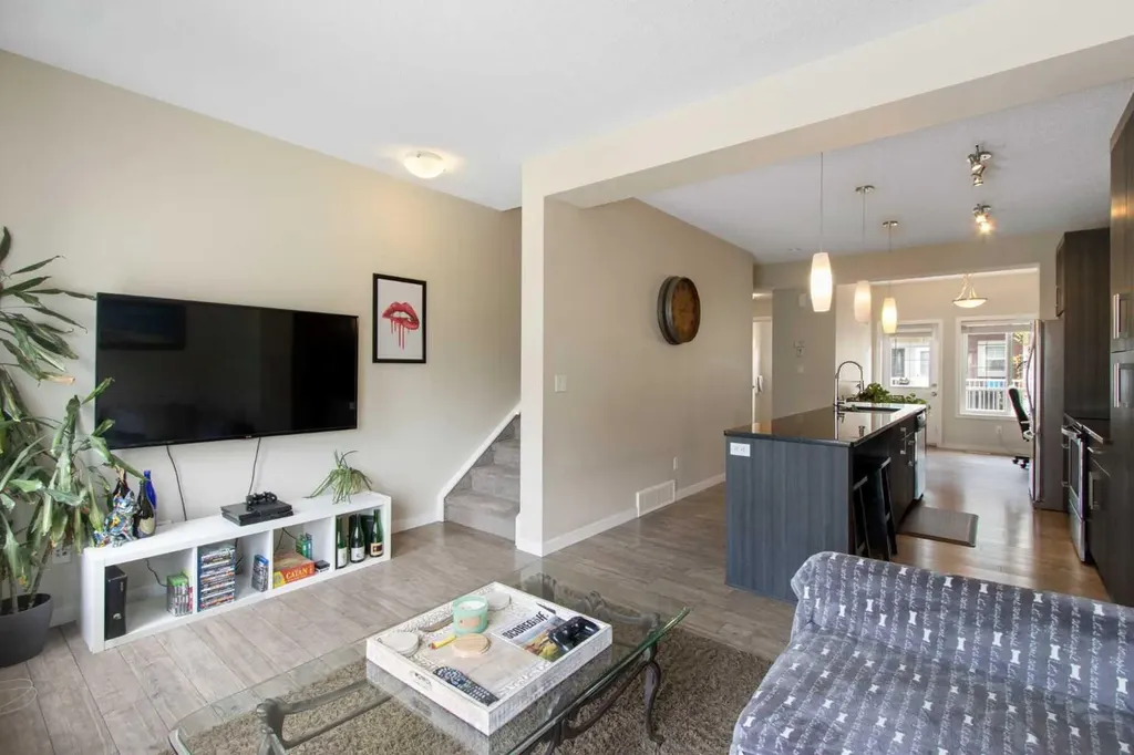 215 Marquis Lane SE Calgary AB T3M2G6