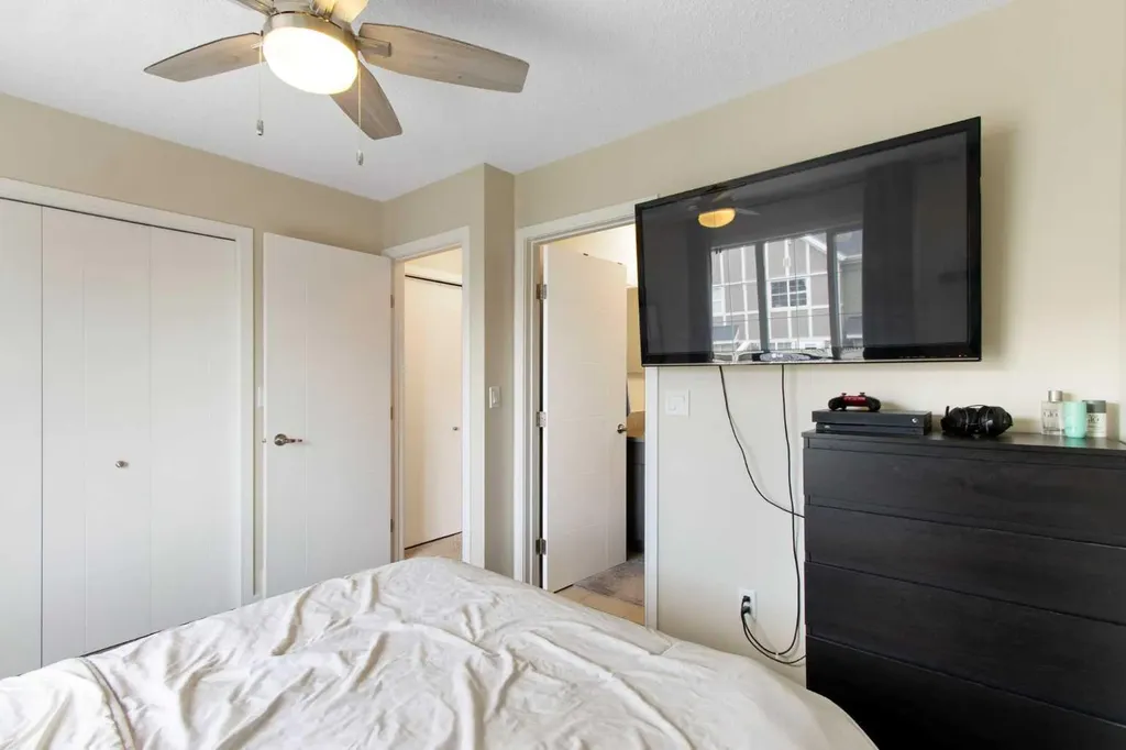 215 Marquis Lane SE Calgary AB T3M2G6