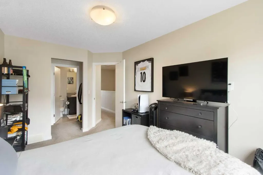 215 Marquis Lane SE Calgary AB T3M2G6
