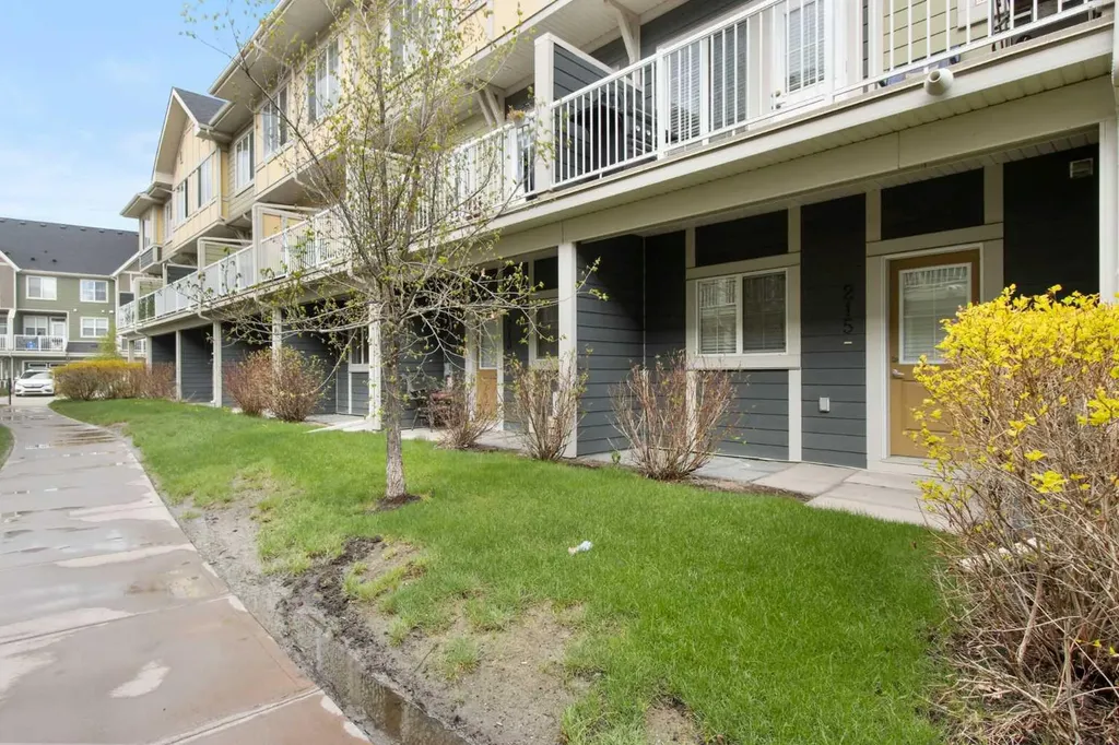 215 Marquis Lane SE Calgary AB T3M2G6