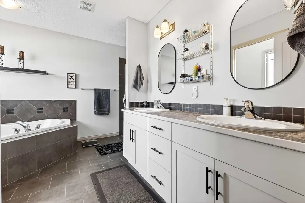 1516 Montrose Terrace SE High River AB T1V 0B5