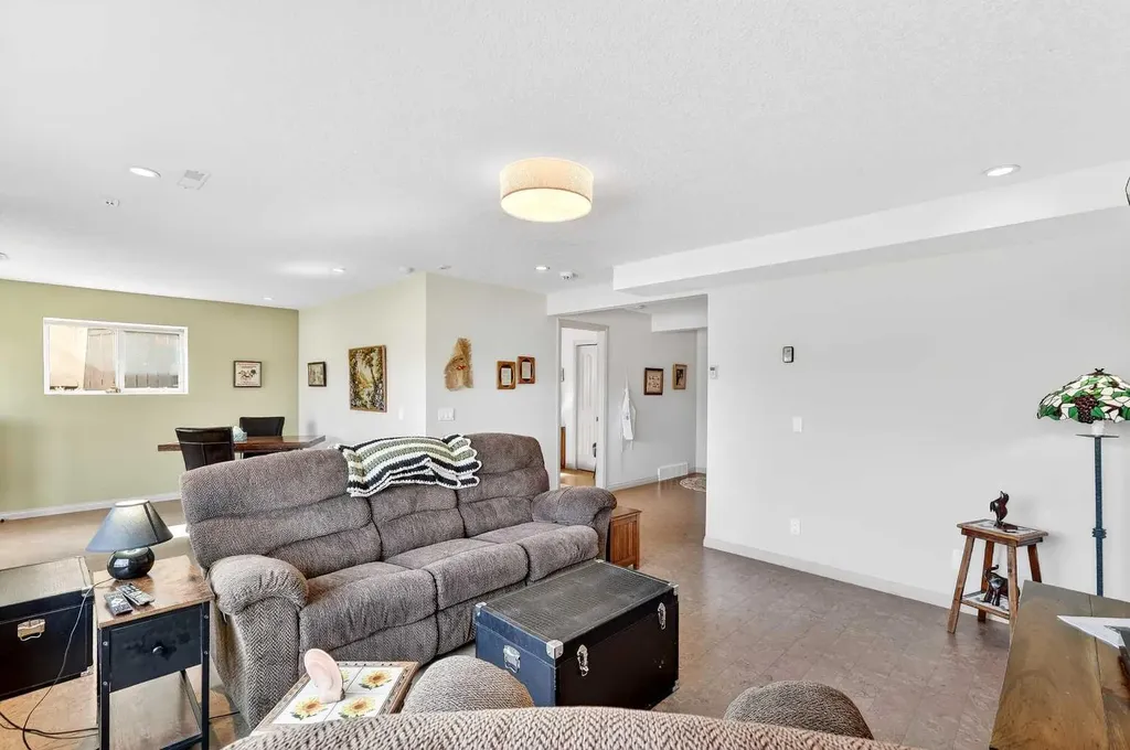 1516 Montrose Terrace SE High River AB T1V 0B5