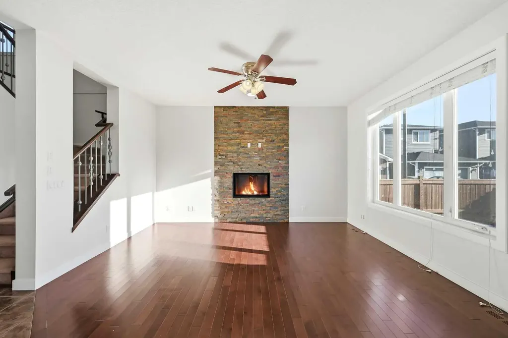 59 Redstone Park NE Calgary AB T3N 0K1
