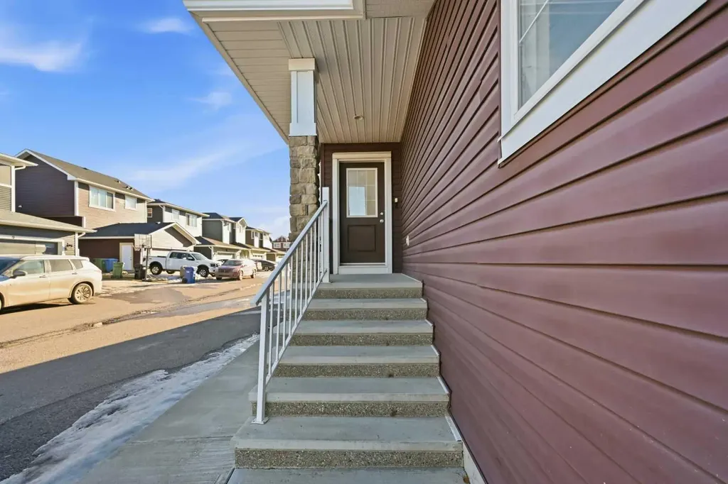 59 Redstone Park NE Calgary AB T3N 0K1