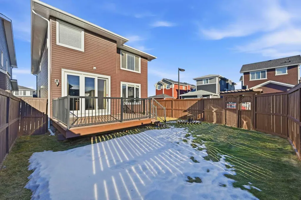 59 Redstone Park NE Calgary AB T3N 0K1