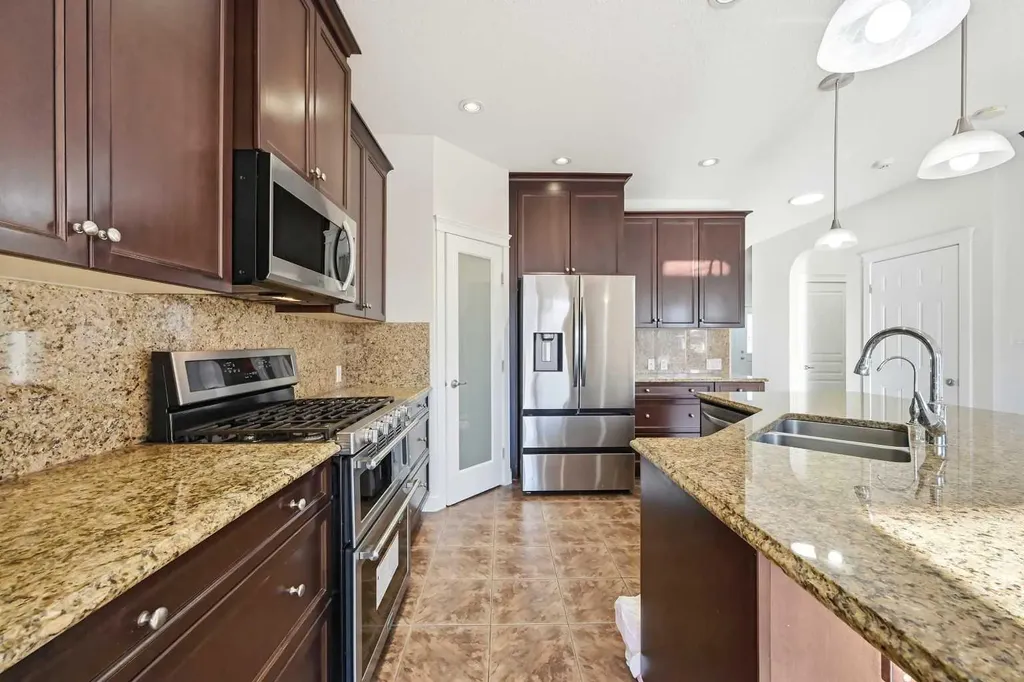 59 Redstone Park NE Calgary AB T3N 0K1
