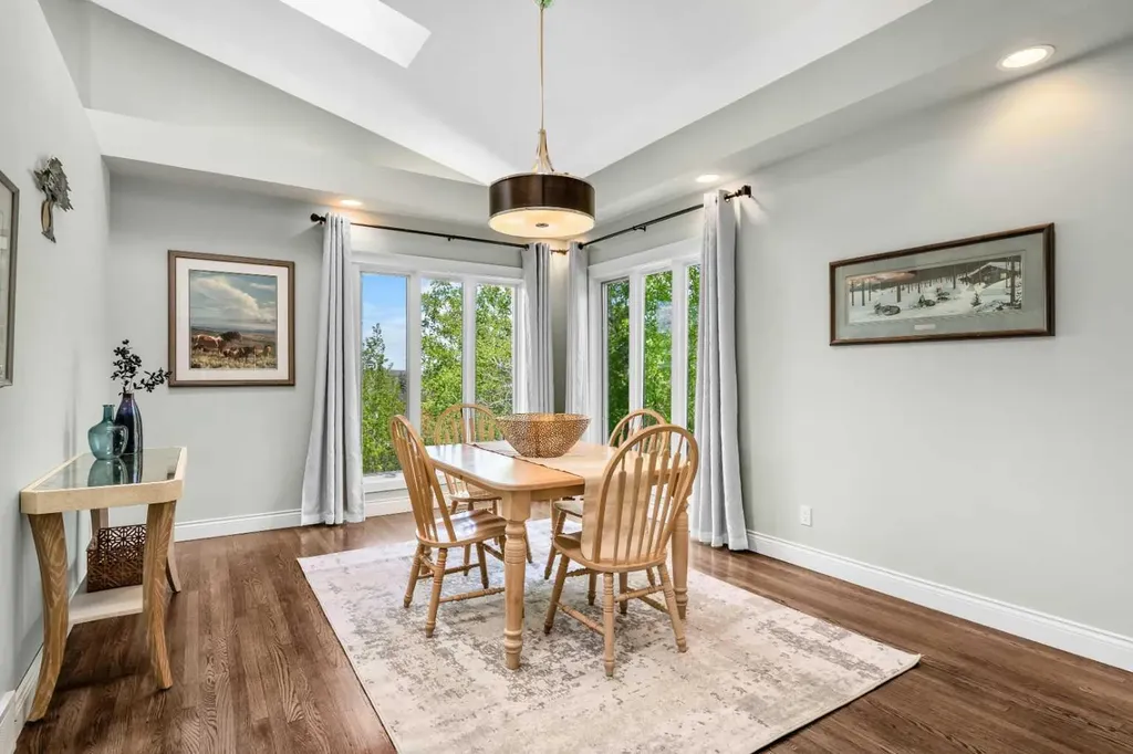 176113 168 Avenue W Rural Foothills County AB T1S 0Z7