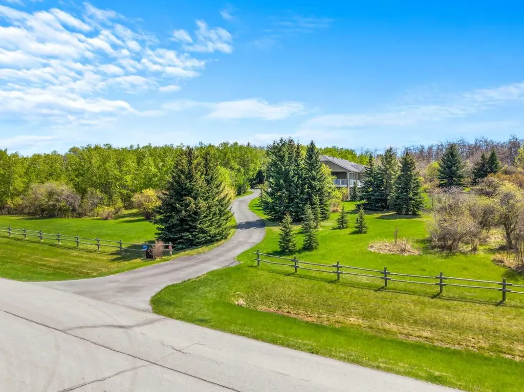 176113 168 Avenue W Rural Foothills County AB T1S 0Z7