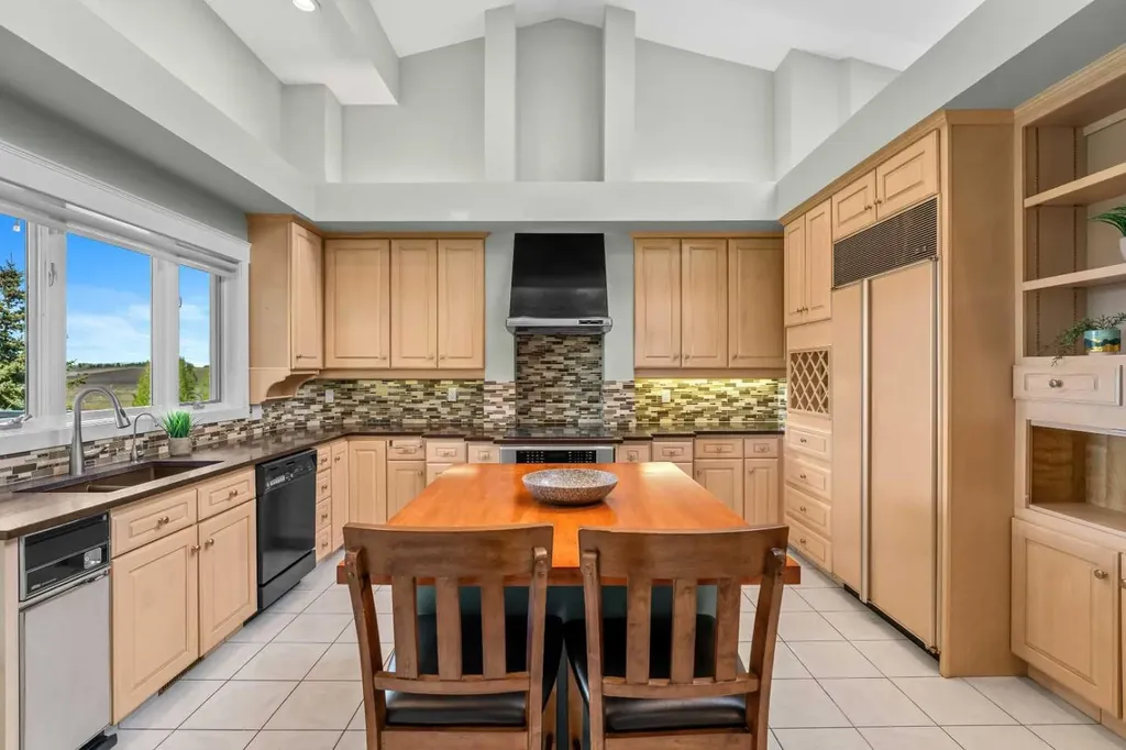 176113 168 Avenue W Rural Foothills County AB T1S 0Z7