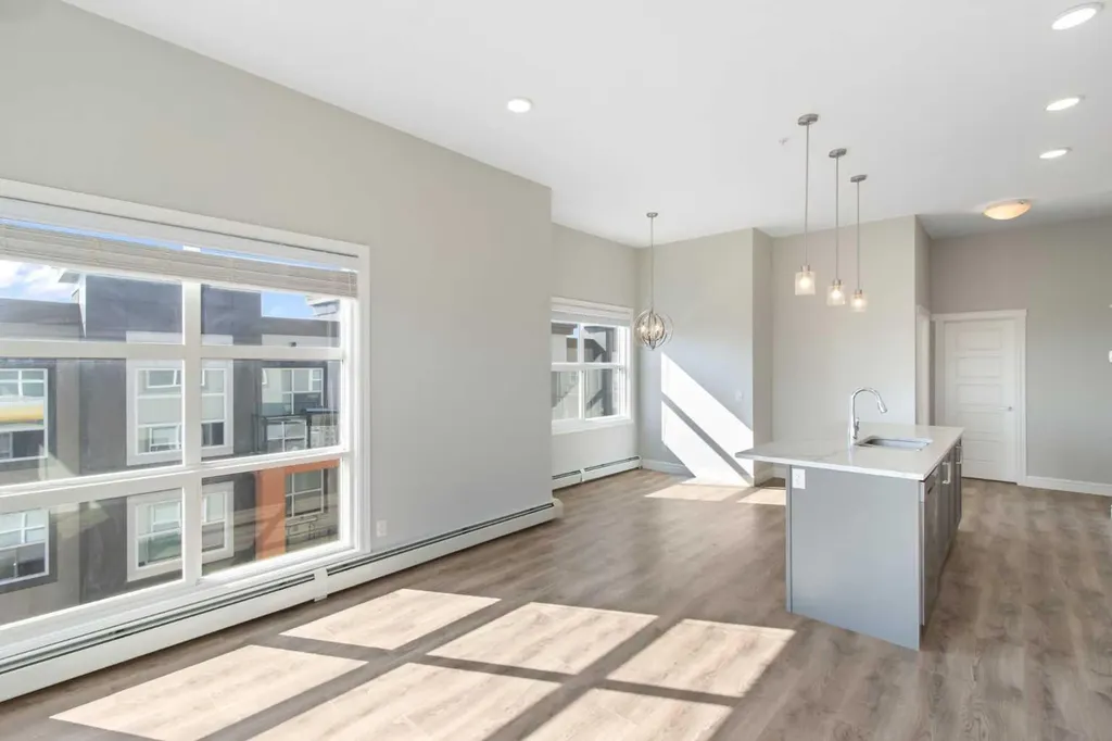 19661 40 Street SE Calgary AB T3M3H3