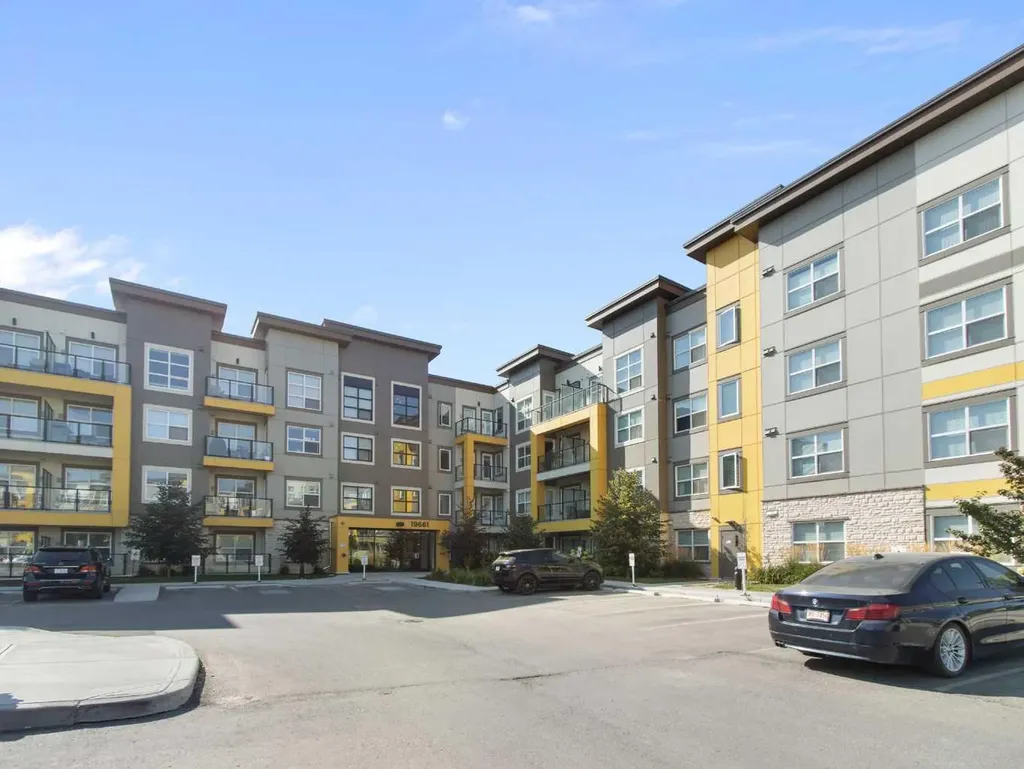 19661 40 Street SE Calgary AB T3M3H3