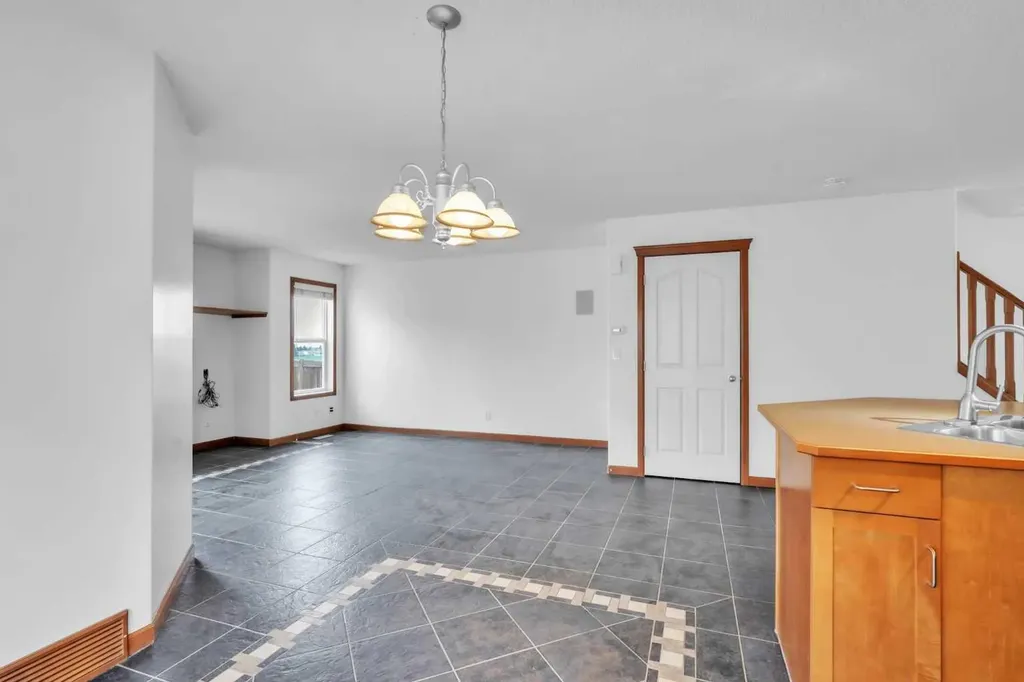 141 Cramond Close SE Calgary AB T3M 1C2