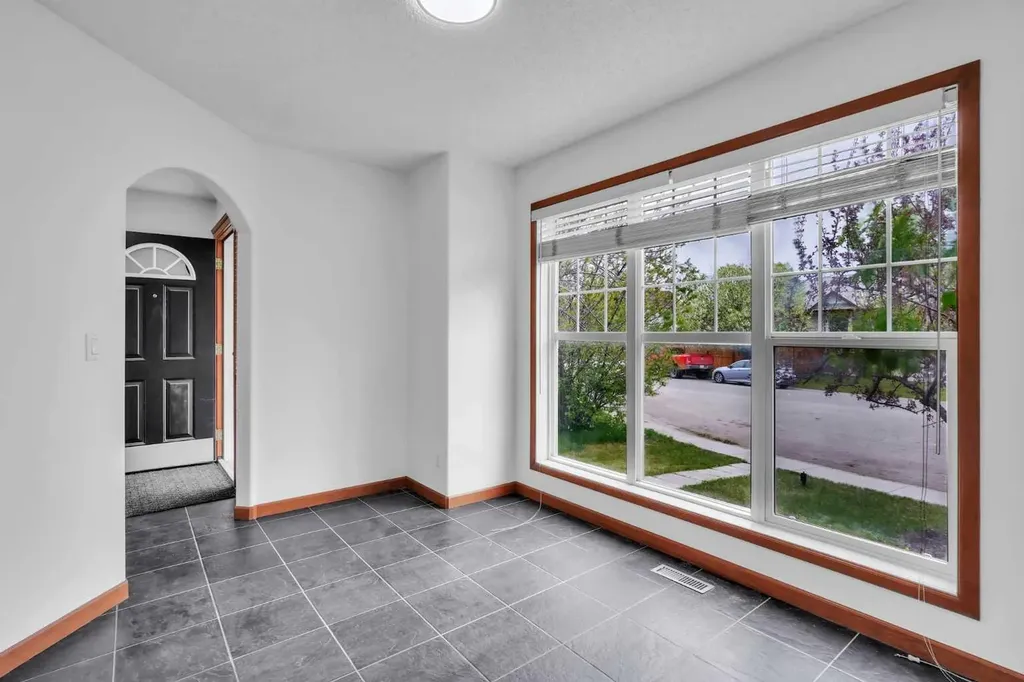 141 Cramond Close SE Calgary AB T3M 1C2