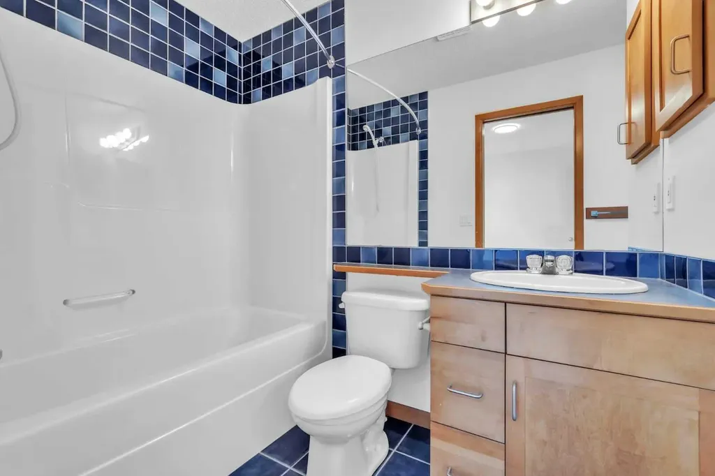 141 Cramond Close SE Calgary AB T3M 1C2