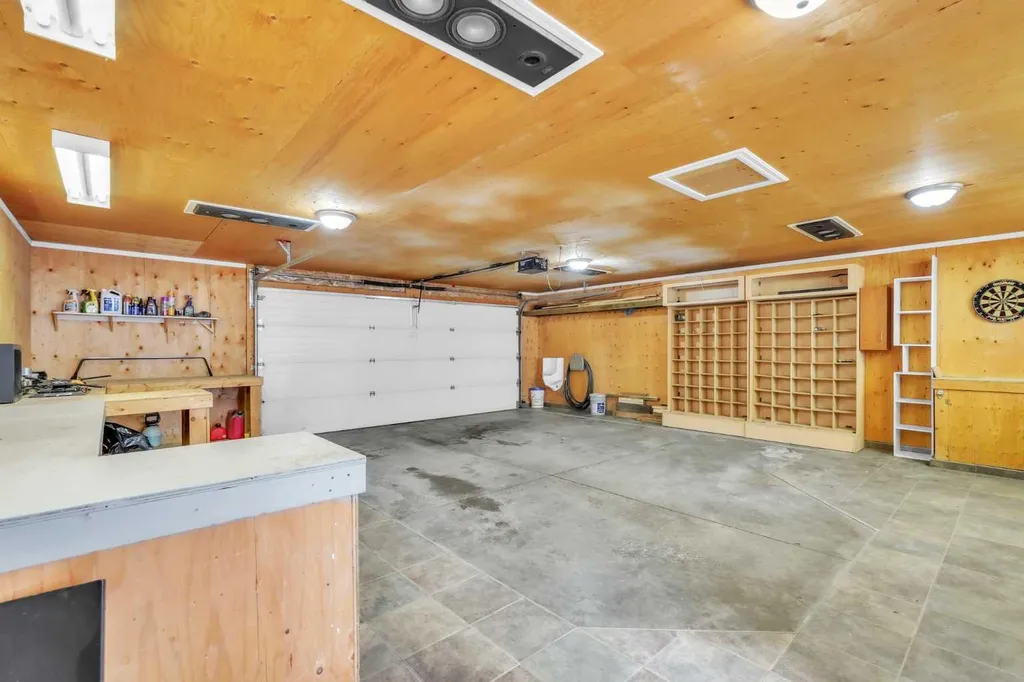 141 Cramond Close SE Calgary AB T3M 1C2