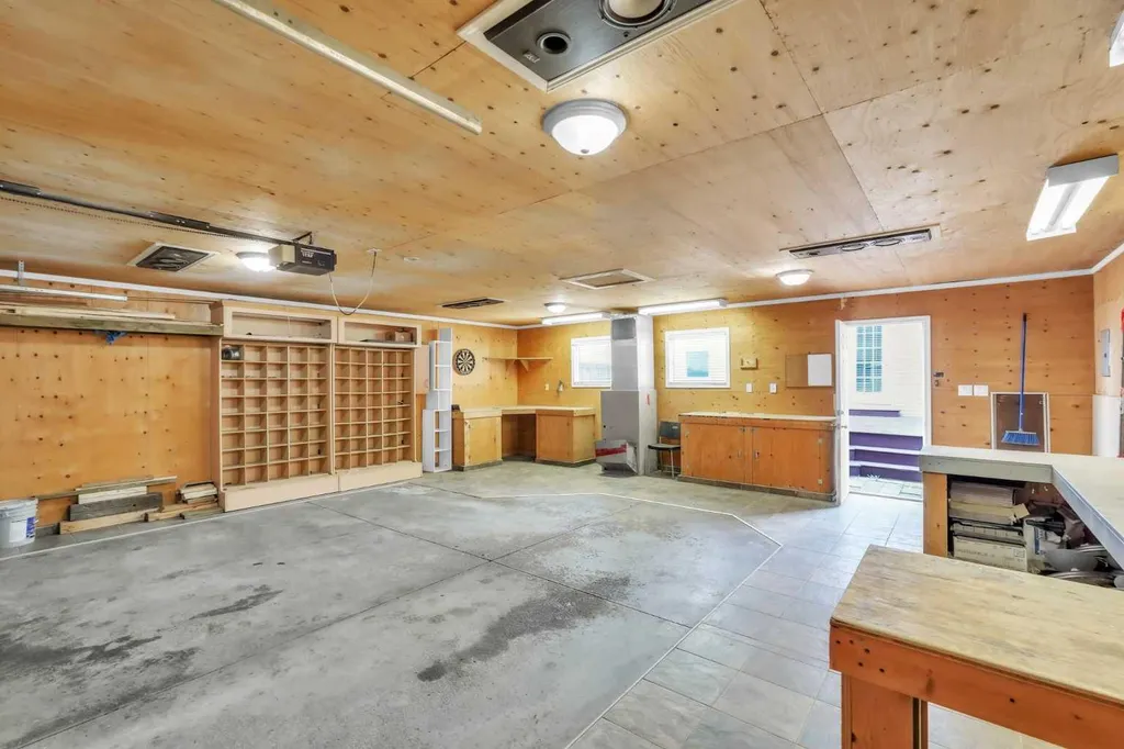 141 Cramond Close SE Calgary AB T3M 1C2