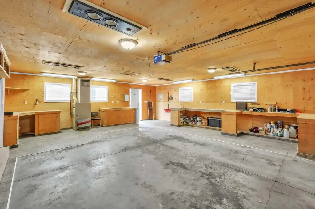 141 Cramond Close SE Calgary AB T3M 1C2