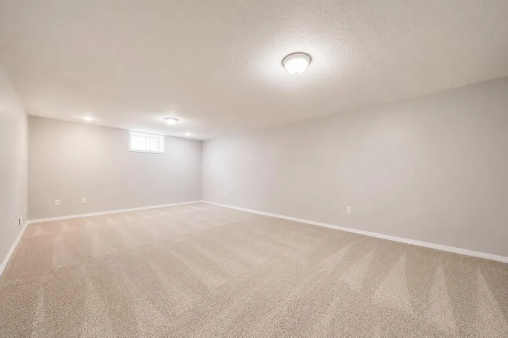5716 53 Street Taber AB T1G 1W5