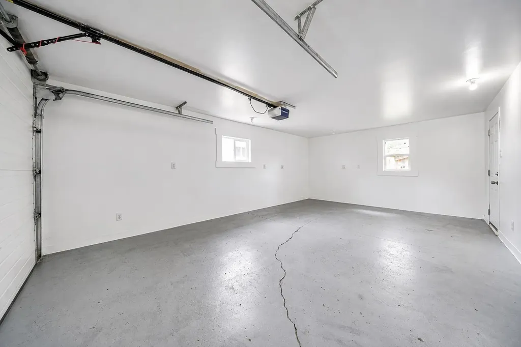 5716 53 Street Taber AB T1G 1W5