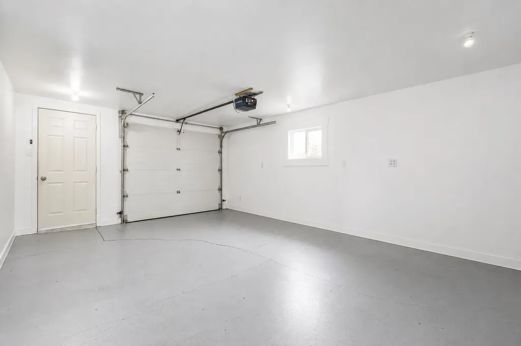 5716 53 Street Taber AB T1G 1W5