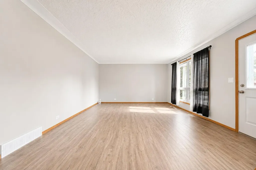 5716 53 Street Taber AB T1G 1W5