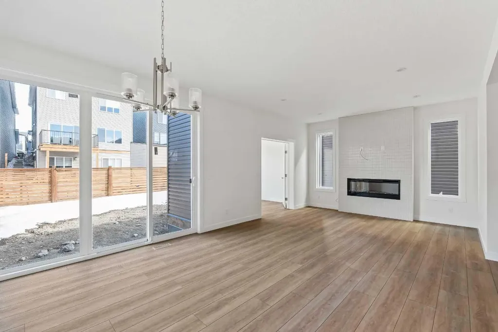 486 Lucas Way NW Calgary AB T3P 2E7