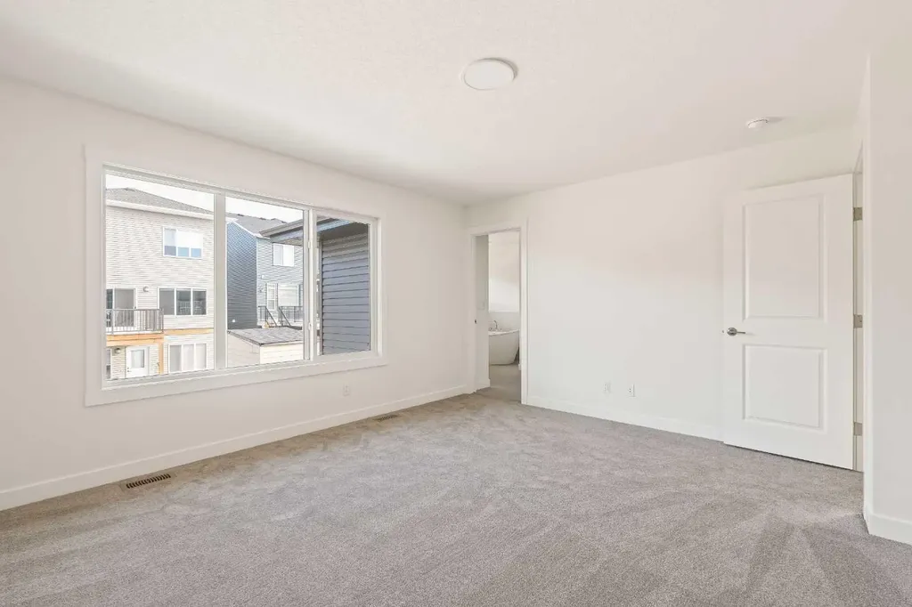 486 Lucas Way NW Calgary AB T3P 2E7