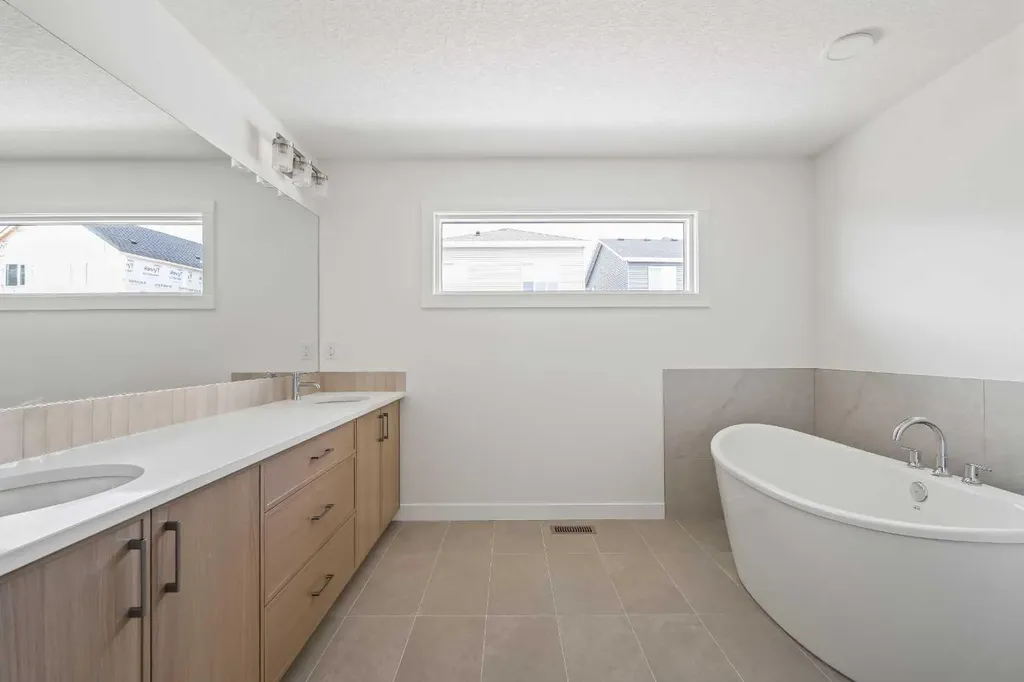 486 Lucas Way NW Calgary AB T3P 2E7