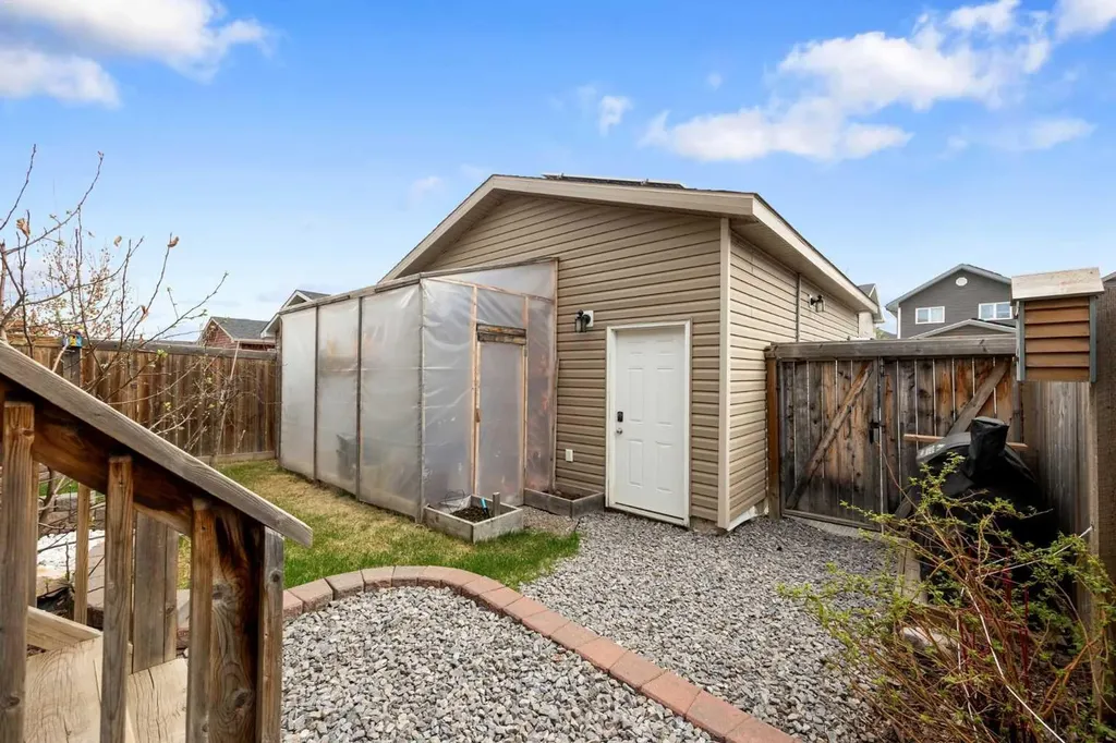 117 Chalifour Street Fort Mcmurray AB T9K 2Y3