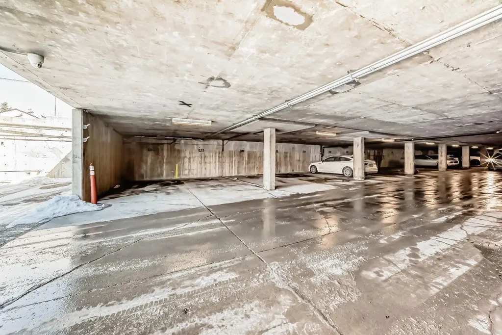 4944 Dalton Drive NW Calgary AB T3A 2E6