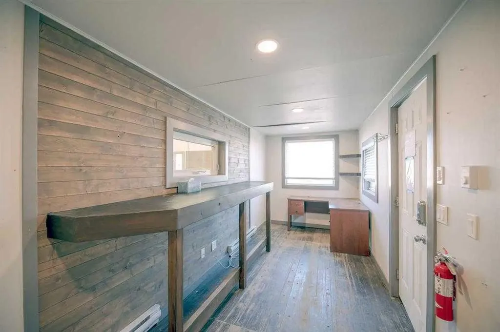 125B River Avenue Cochrane AB T4C 2C2