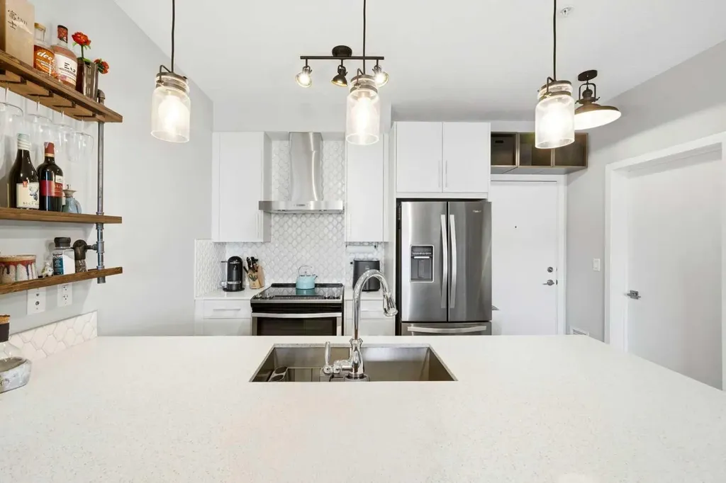 122 Mahogany Centre SE Calgary AB T3M 2Y1