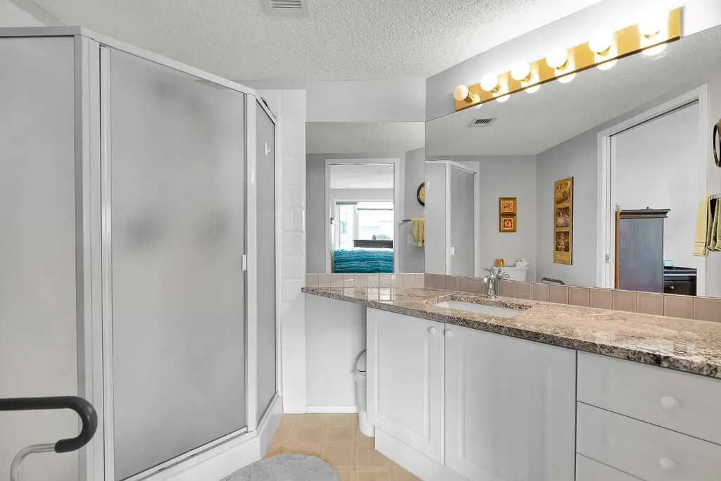 3206 Sienna Park Green SW Calgary AB T3G3N7