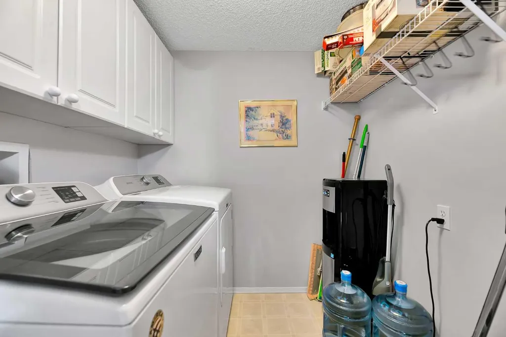 3206 Sienna Park Green SW Calgary AB T3G3N7