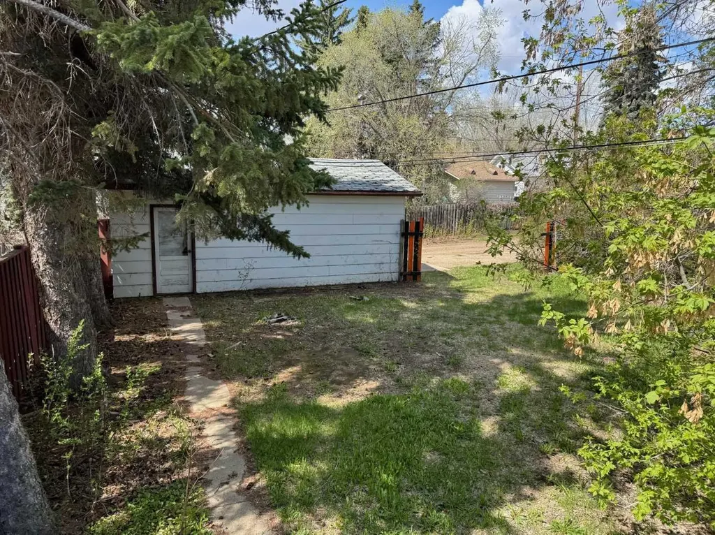 5120 45 Street Provost AB T0B 3S0