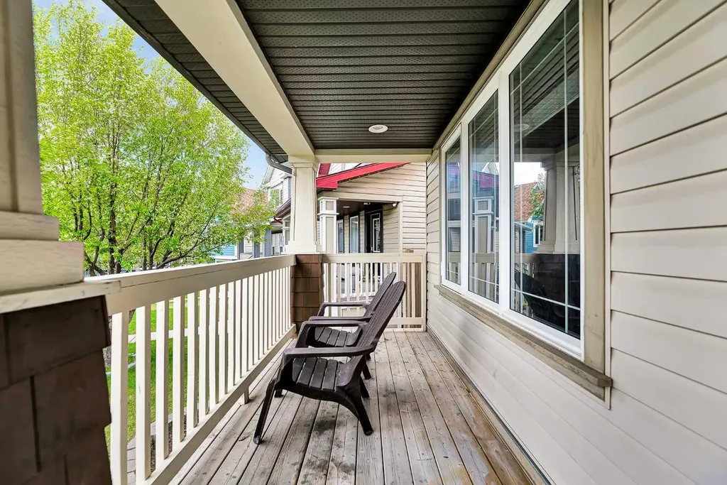 242 Copperstone Grove SE Calgary AB T2Z 4X7