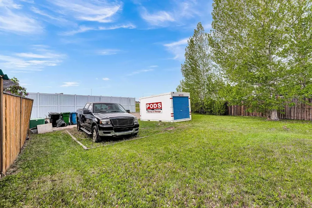 242 Copperstone Grove SE Calgary AB T2Z 4X7