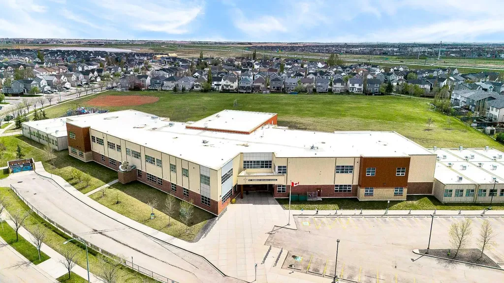242 Copperstone Grove SE Calgary AB T2Z 4X7