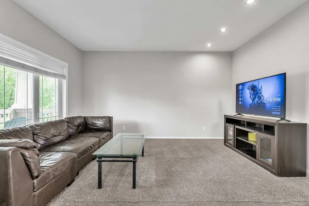 242 Copperstone Grove SE Calgary AB T2Z 4X7