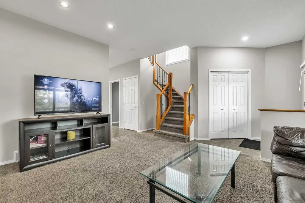 242 Copperstone Grove SE Calgary AB T2Z 4X7