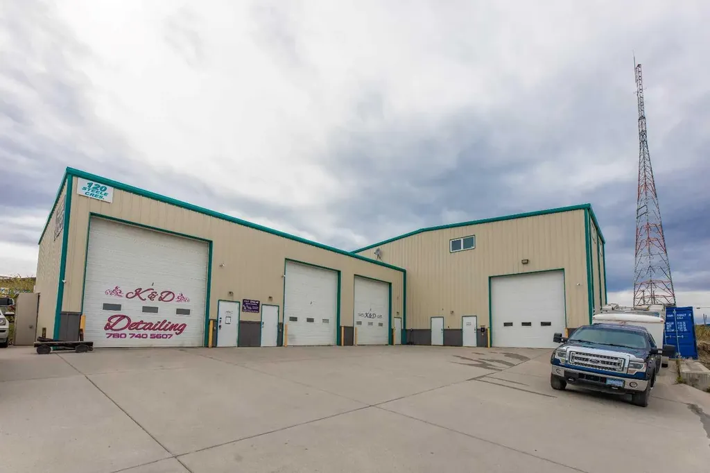 120 Steele Crescent Hinton AB T7V 2G5