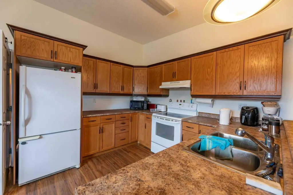 120 Steele Crescent Hinton AB T7V 2G5