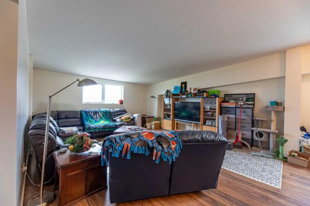 120 Steele Crescent Hinton AB T7V 2G5