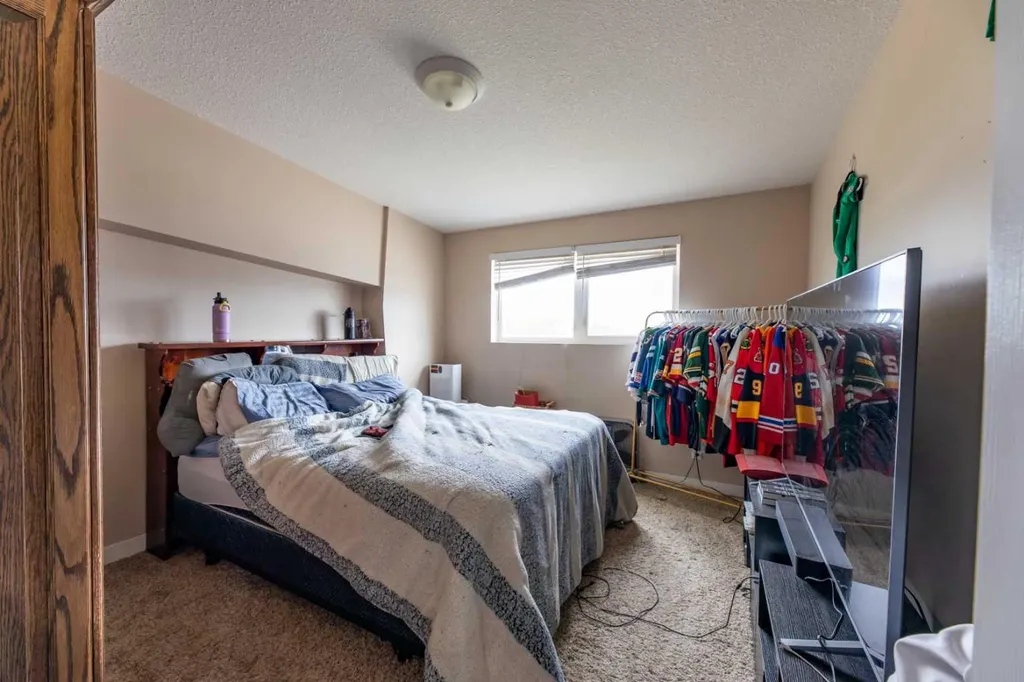 120 Steele Crescent Hinton AB T7V 2G5