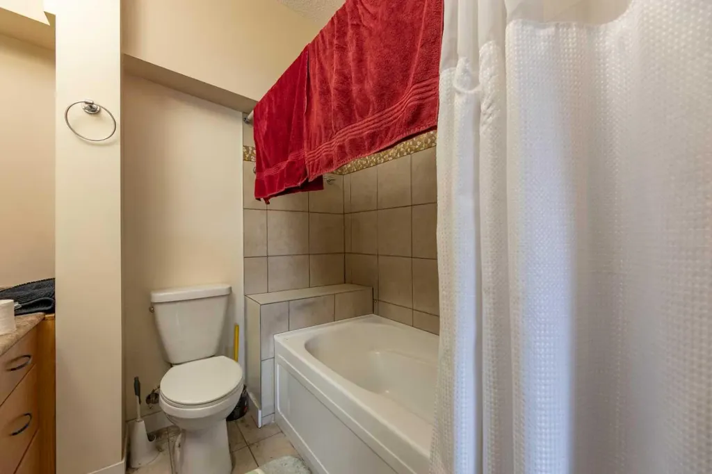 120 Steele Crescent Hinton AB T7V 2G5