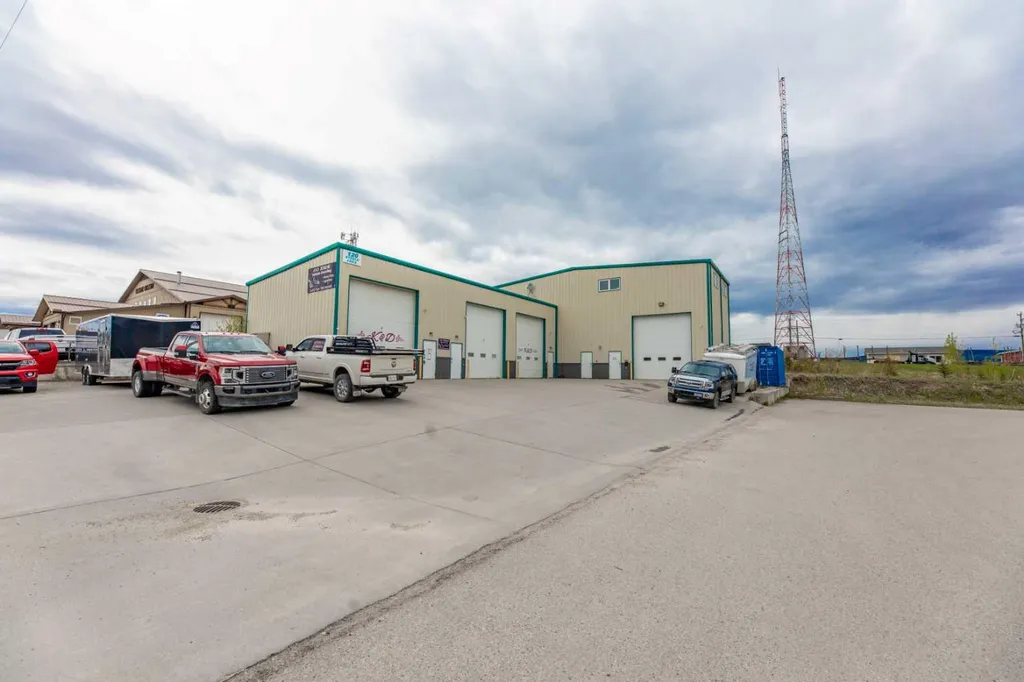 120 Steele Crescent Hinton AB T7V 2G5