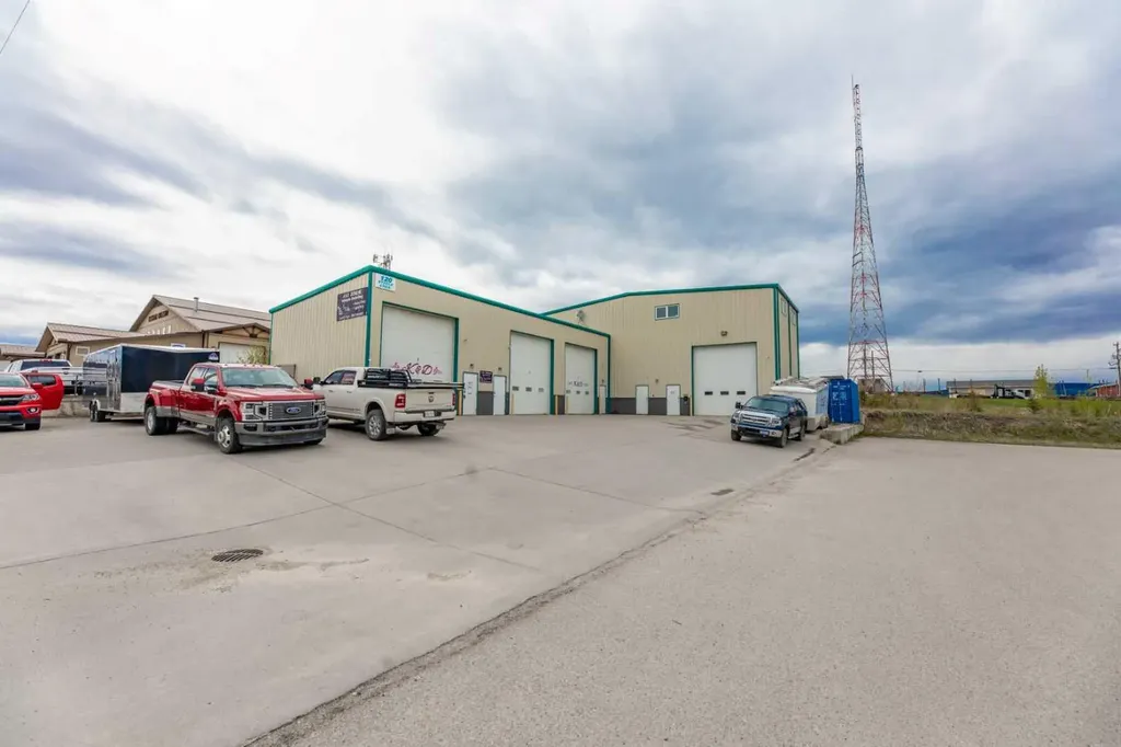 120 Steele Crescent Hinton AB T7V 2G5